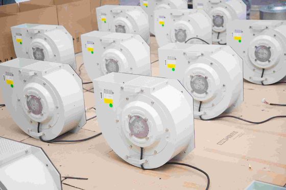 Wentylator odśrodkowy z regulacją napięcia do przodu z wirnikiem do przodu o średnicy 280 mm